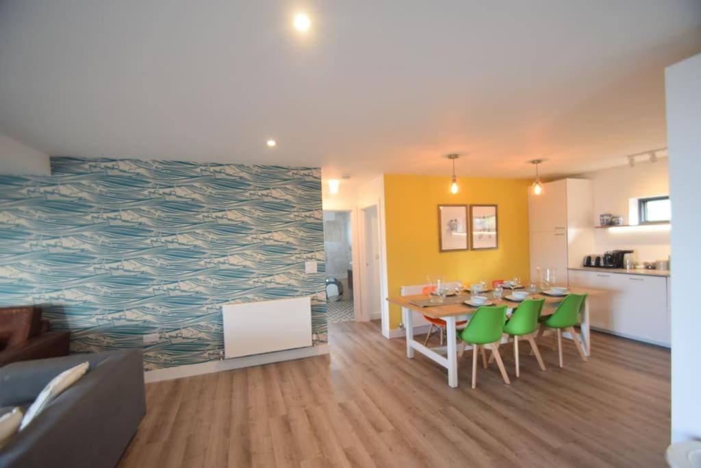 Flat 1 High Tide House, Mortehoe - Beautifully Designed Ground Floor Flat With Sea Views And Garden Exterior foto